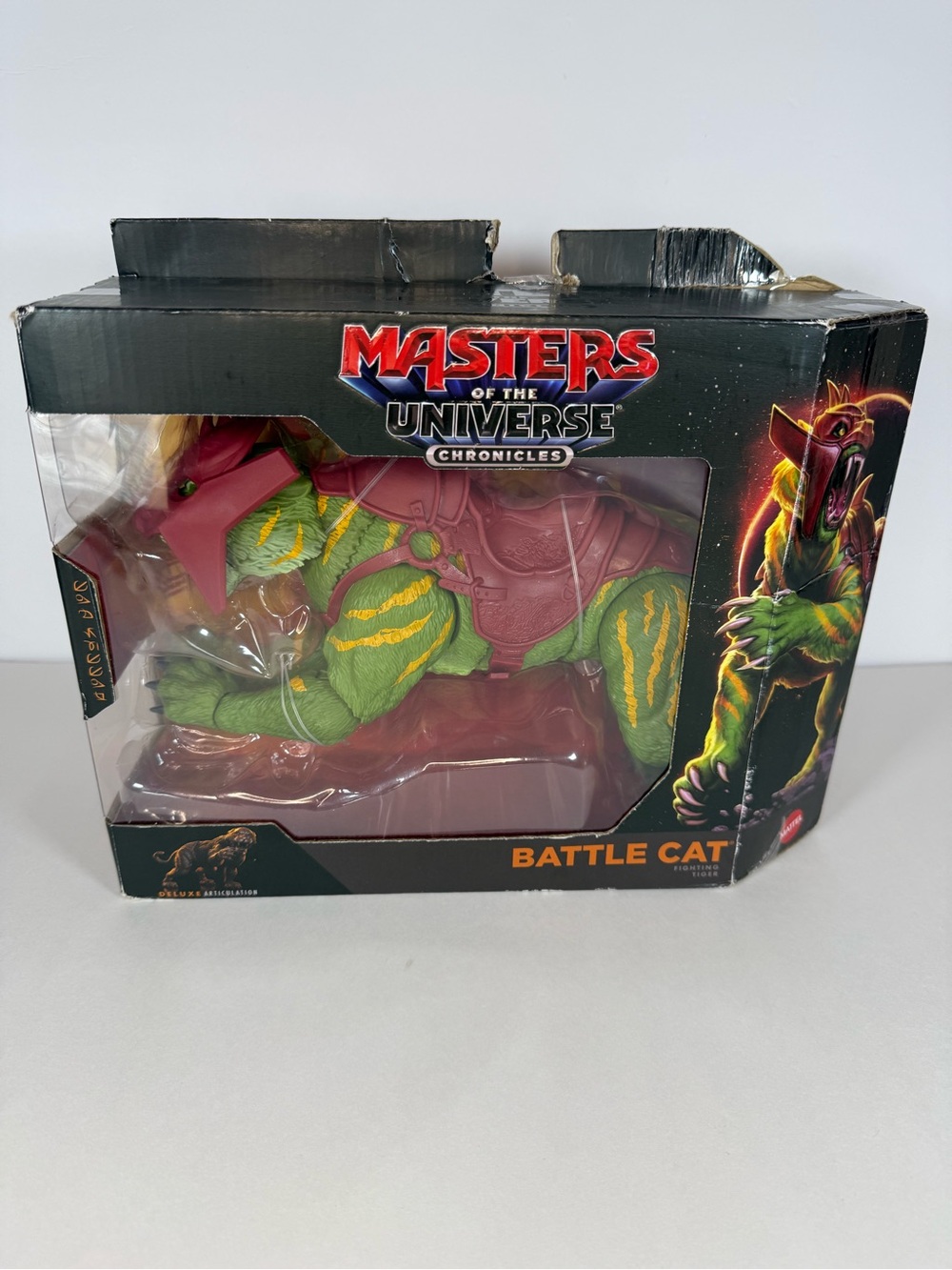 Masters of the Universe Chronicles Battle Cat  Figure New Sealed Damaged Box